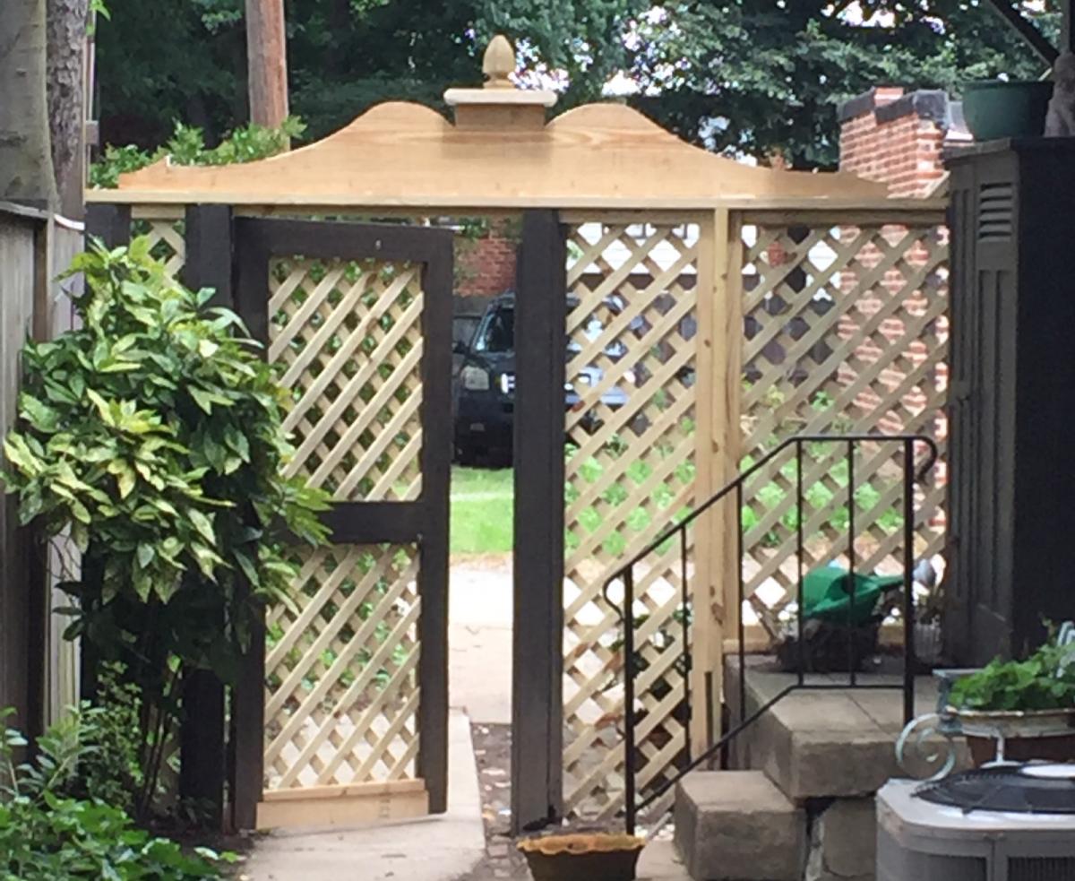 Historic English Village, Richmond, Virginia Fence Design